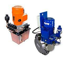 Vista de una unidad hidráulica de otencia Svendborg y otra Twifles